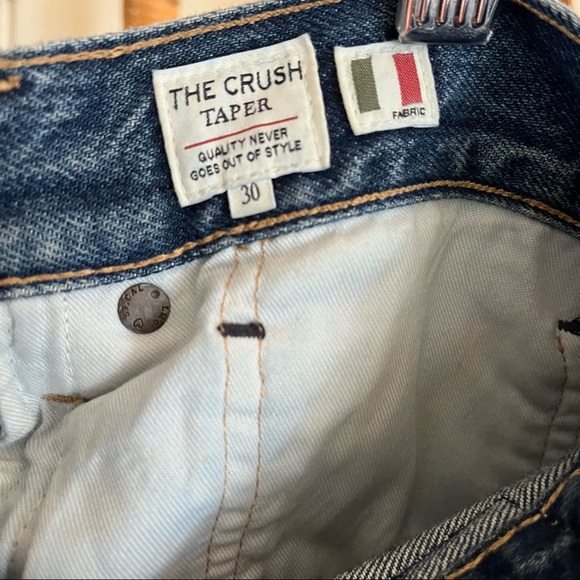 🌱 LEVIS Sz 30 ‘Crush Taper’ Blue Distressed Jeans NWT - Picture 9 of 10